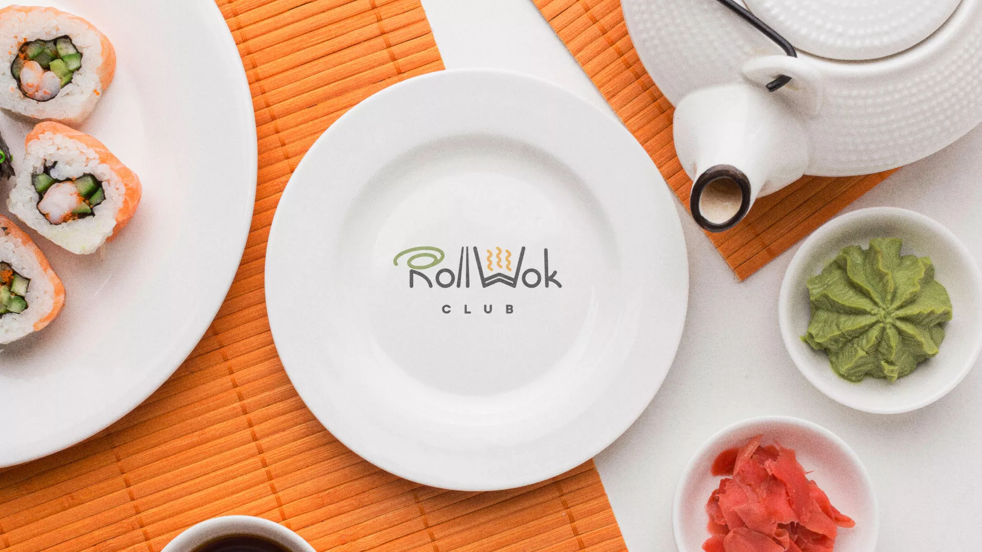 Разработка логотипа и фирменного стиля суши-бара «Roll Wok Club» в Нижнекамске